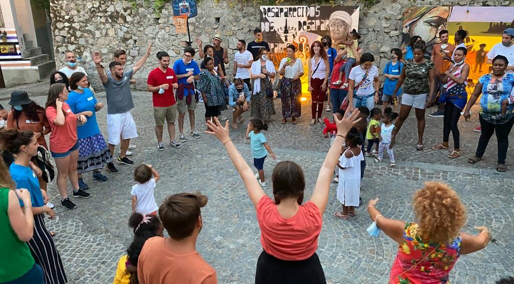 youth working together